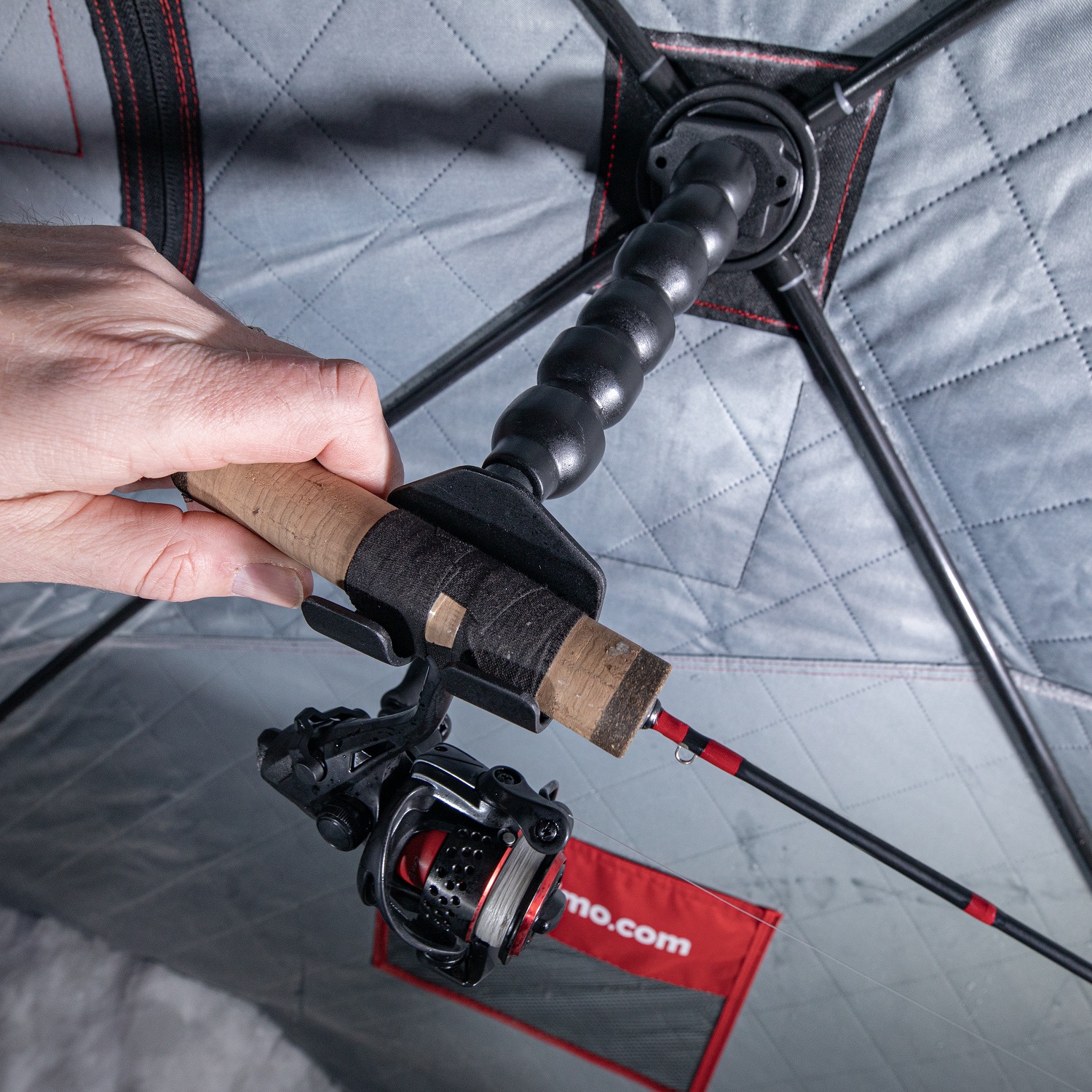 Eskimo E-Hub Rod Holder Eskimo E-Hub Rod Holder