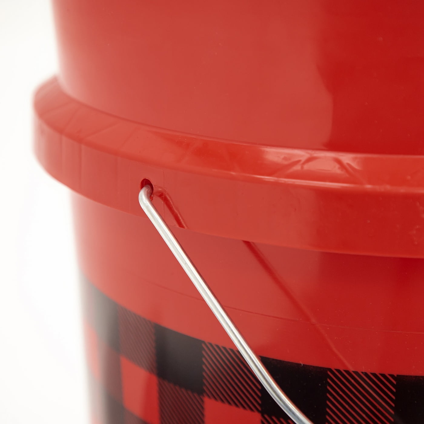 Eskimo Plaid 6 Gallon Bucket Eskimo Plaid 6 Gallon Bucket
