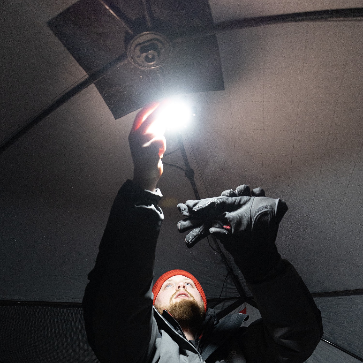 Eskimo E-Hub Shelter Light Kit Eskimo E-Hub Shelter Light Kit