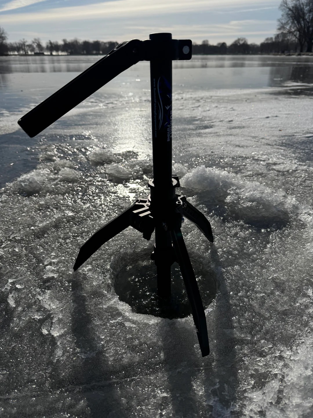 Summit Fishing FFS Carbon Fiber Transducer Ice Pole - Garmin PS22-IF Summit Fishing FFS Carbon Fiber Transducer Ice Pole - Garmin PS22-IF
